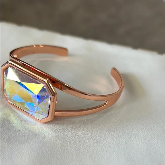 Rose Gold Rhinestone Bracelet - Picture 3 of 4